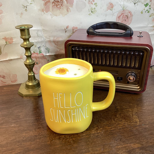 ☀️ “Hello Sunshine” Rae Dunn Oversized Candle – Clean Cotton Fragrance 🌼