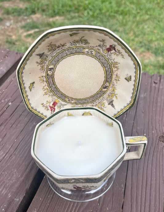 🕯️ Vintage Royal Doulton Teacup Candle – Mahogany Coconut – 6+ oz