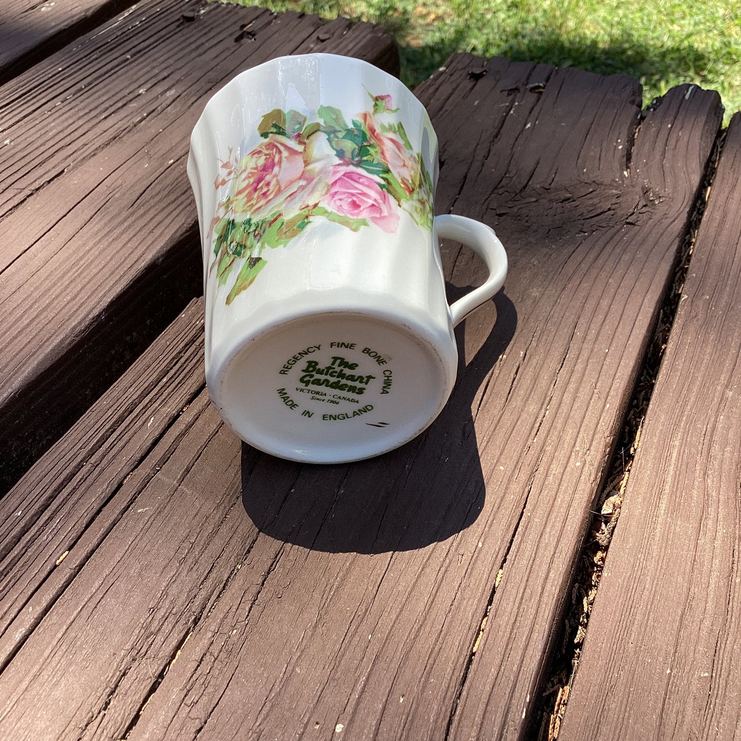 🌸 Vintage June Rose Mug Candle – Pear Berry Fragrance 🌸