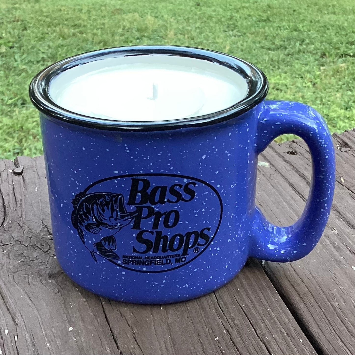 Bass Pro Camp Mug Candle – Leather Scent 🐟🕯️