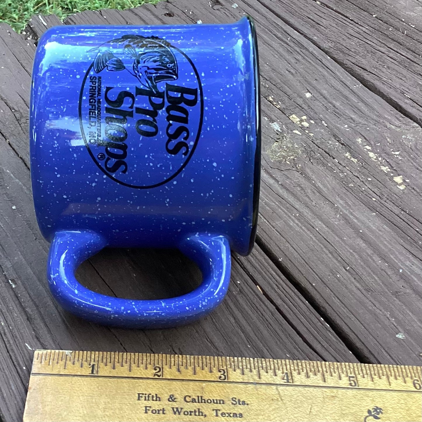 Bass Pro Camp Mug Candle – Leather Scent 🐟🕯️