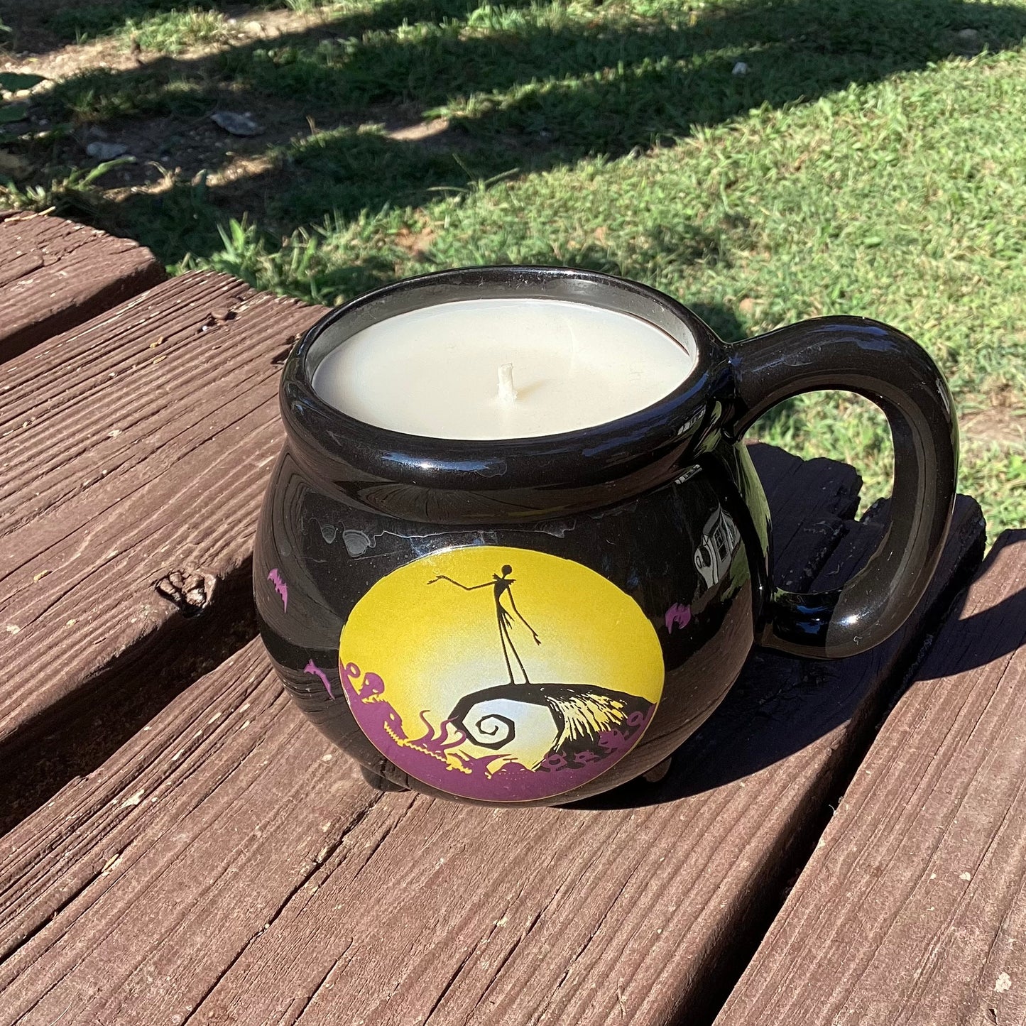 Halloween Cauldron Mug Candle – 14oz “Sweater Weather” (Pet-Safe)