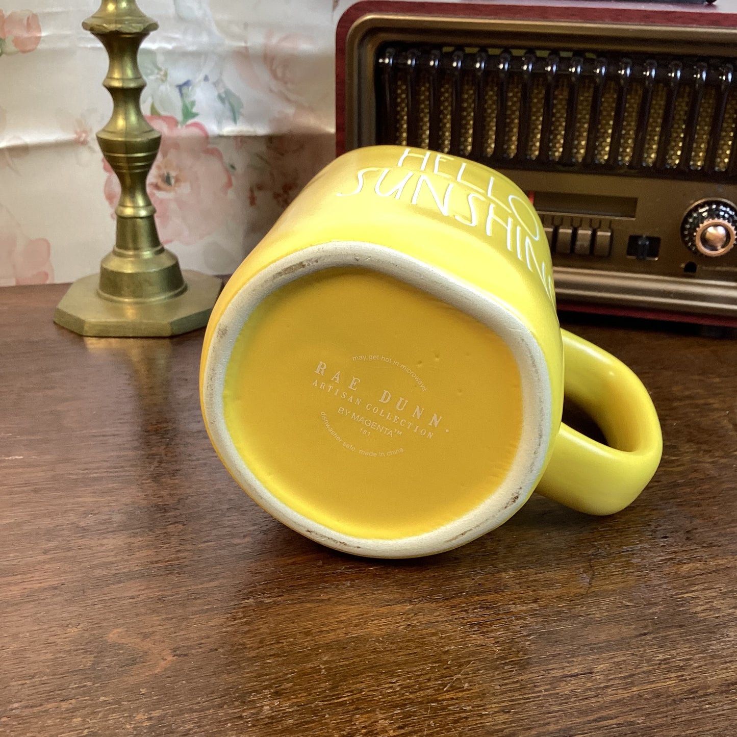 ☀️ “Hello Sunshine” Rae Dunn Oversized Candle – Clean Cotton Fragrance 🌼