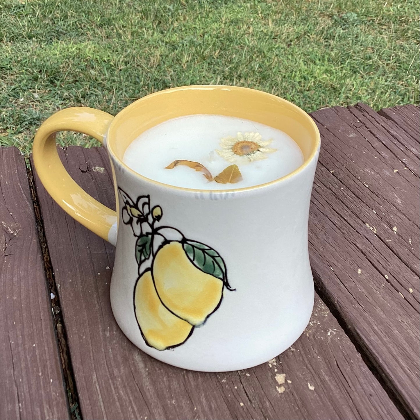 Vintage Spectrum Lemons Mug Candle | 17oz Premium Wax | Pet Friendly Lemongrass
